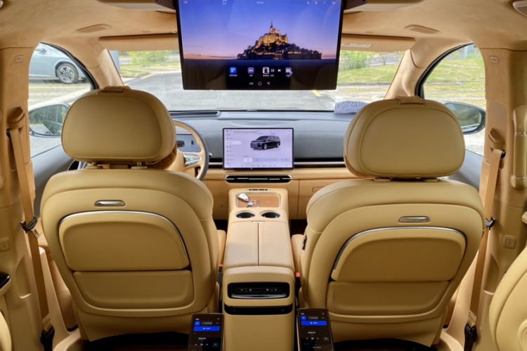 Used VOYAH Dream 2025 PHEV Four-Wheel-Drive Flagship Version – Qiankun Edition
