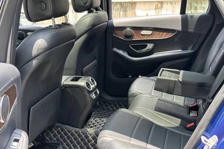 Used Mercedes-Benz GLC 2020 Facelift GLC 300 L 4MATIC Dynamic Edition