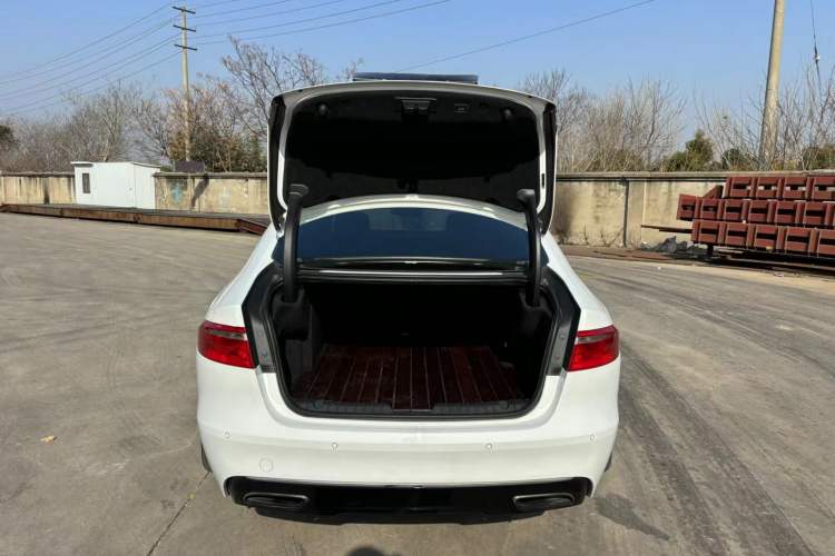 Used Jaguar XFL 2018 XFL 2.0T 250 PS Premium Edition