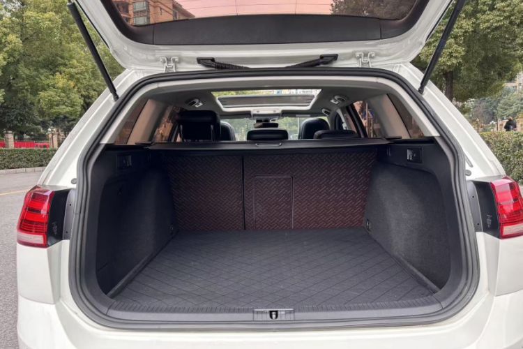 Used Volkswagen Golf 2019 1.8TSI Travel Edition