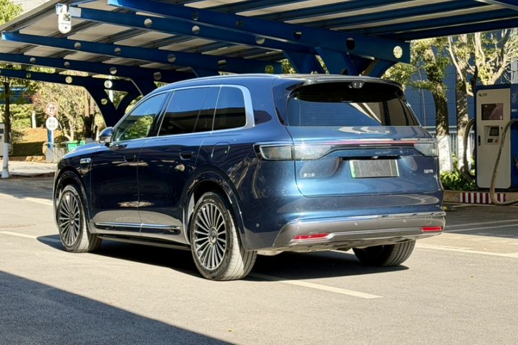 Used Hima AITO M8 2025 Extended-Range Ultra Version 53.4 kWh 5-Seater Edition