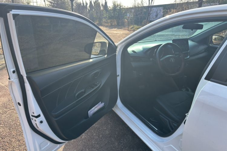 Used Toyota YARiS L 2021 1.5L CVT Leading Edition
