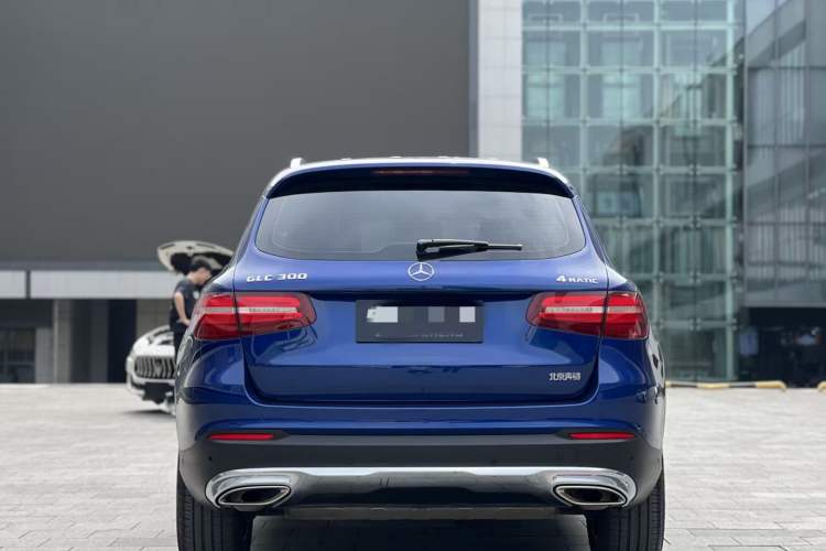 Used Mercedes-Benz GLC 2016 GLC 300 4MATIC Dynamic Model
