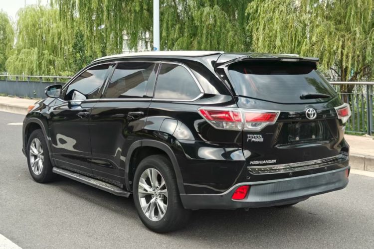 Used Toyota Highlander 2015 2.0T Two-Wheel Drive Elite Edition 7 Seats
