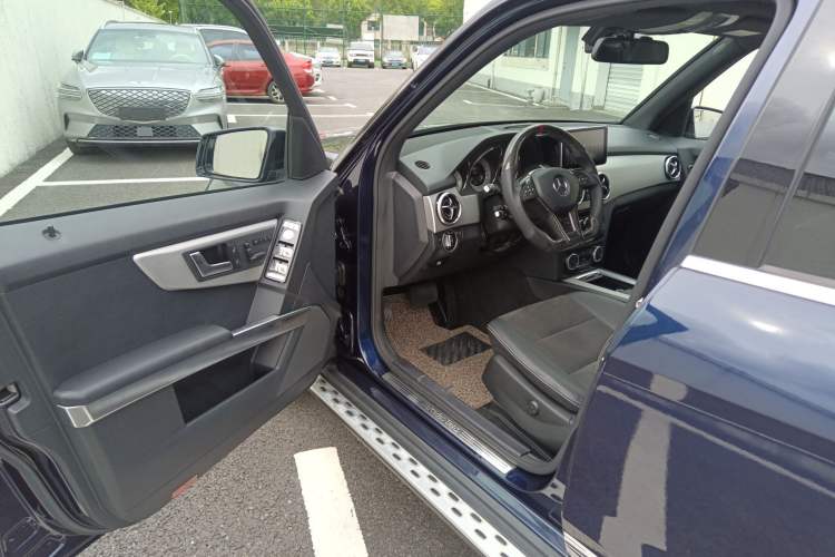 Used Mercedes-Benz GLK-Class 2014 GLK 200 Standard Model
