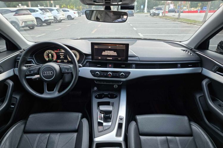 Used Audi A4L 2022 40 TFSI Fashion Dynamic Model
