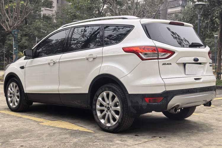 Used Ford Kuga 2015 1.5L GTDi Two-Wheel-Drive Comfort Model
