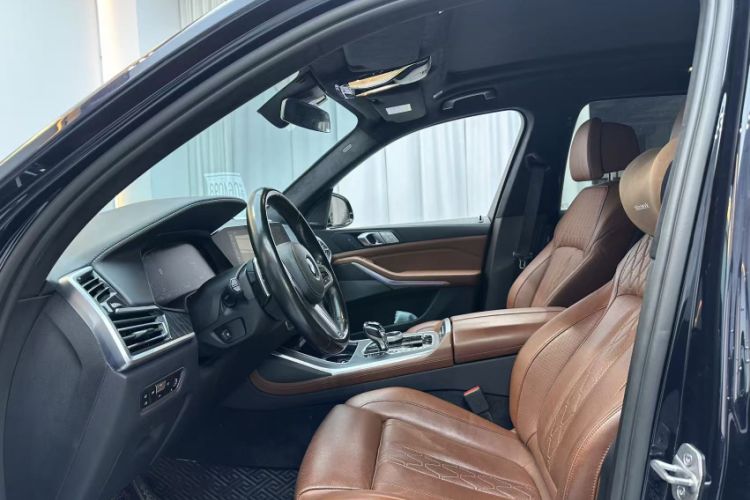 Used BMW X7 2022 xDrive40i Luxury M Sport Package
