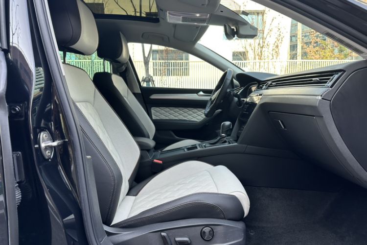 Used Volkswagen Magotan 2023 2 Million Units Limited-Edition 380TSI DSG Flagship Version
