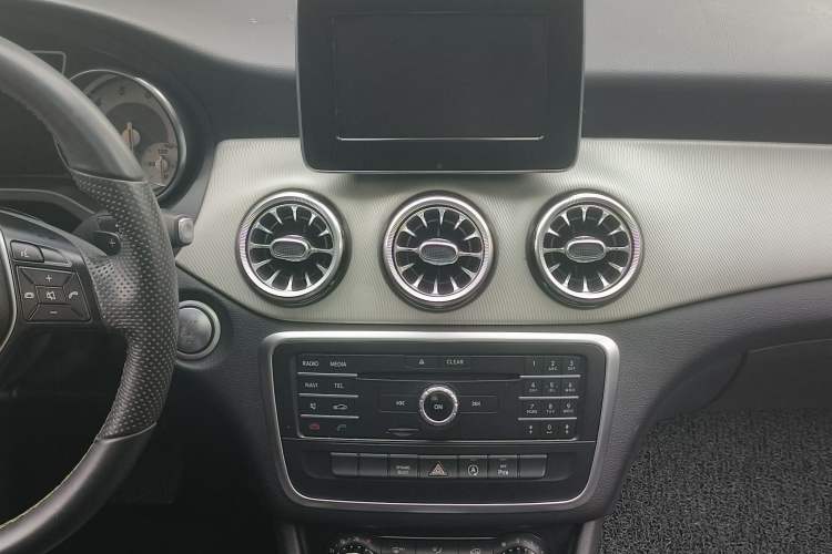 Used Mercedes-Benz GLA 2016 GLA 200 Sport Edition
