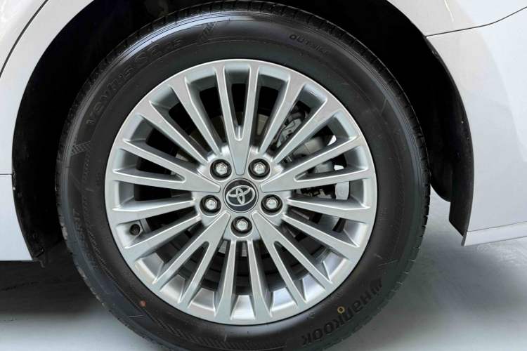 Used Toyota Camry 2024 Dual-Motor 2.0 HGVP Luxury Edition