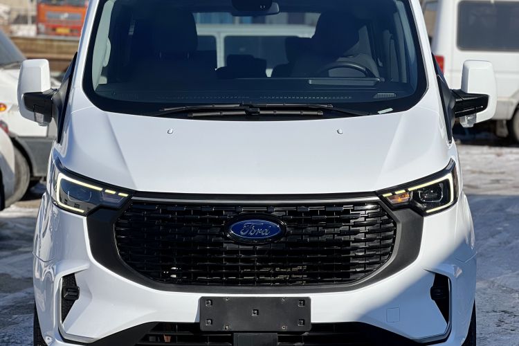 Used Ford Transit 2023 2.0T Diesel Manual Commercial & Travel Version Mid-axle Low-roof Design 7/8/9-Seater
