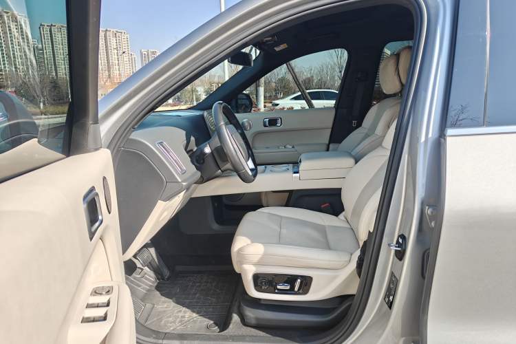 Used Li Auto L9 2023 Pro Model
