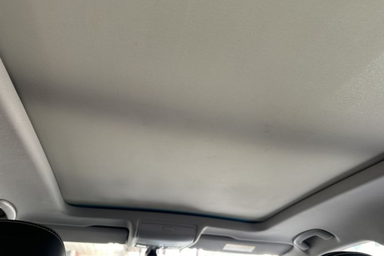 Used Volkswagen Tiguan L 2019 Revised 330TSI Automatic Two-Wheel Drive Smart & Luxury Edition China VI Standard
