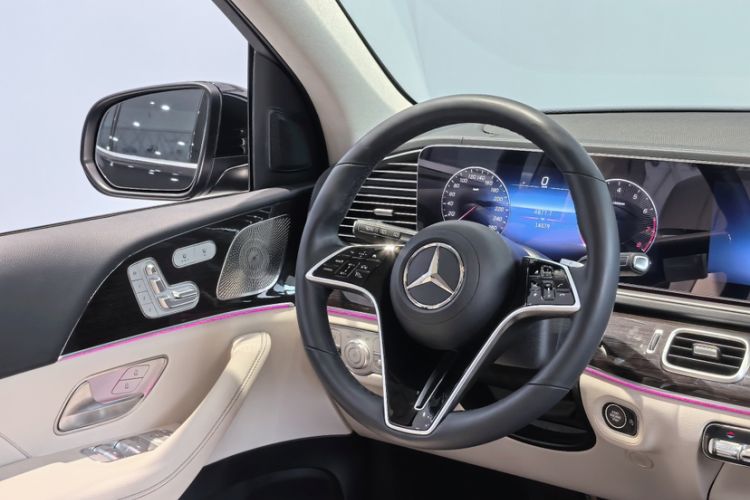 Used Mercedes-Benz GLE 2024 Refreshed GLE 350 4MATIC Stylish Edition
