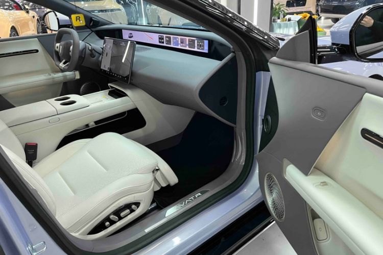 Used  06 2025 Max All-Electric Version
