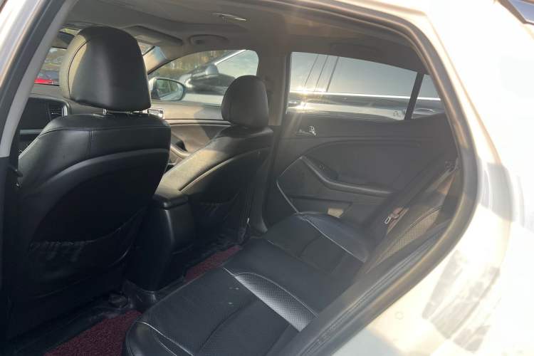 Used Kia K5 2015 2.0L Automatic GLS
