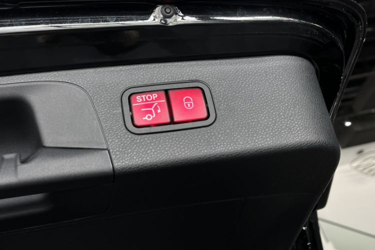 Used Mercedes-Benz GLC 2021 GLC 300 L 4MATIC Dynamic Model
