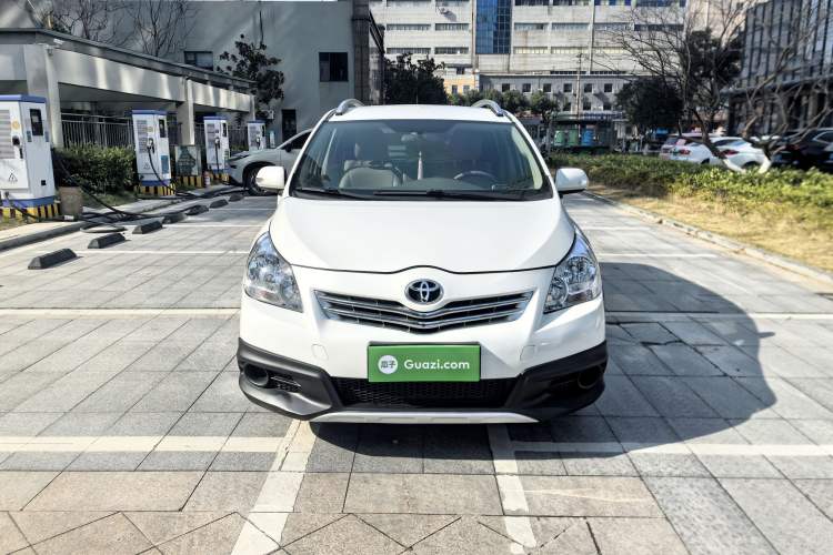 Used Toyota Verso 2015 180E CVT Crossover Edition