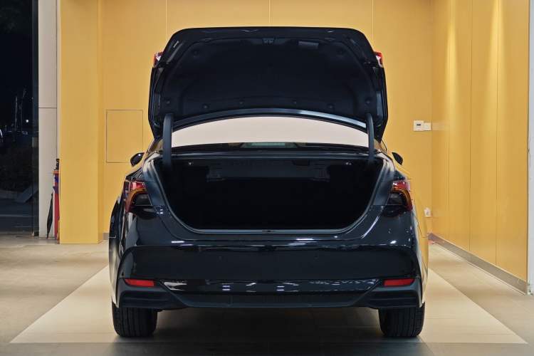 Used Toyota Avalon 2024 2.0L Premium Edition