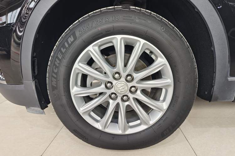 Used Buick Enclave 2020 28T Two-Wheel Drive Luxury Version
