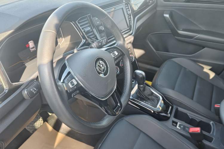 Used Volkswagen T-ROC 2020 280TSI DSG Two-Wheel Drive Comfort Version
