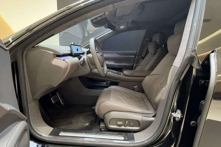 Used Nio ET7 2024 100kWh Executive Signature Edition
