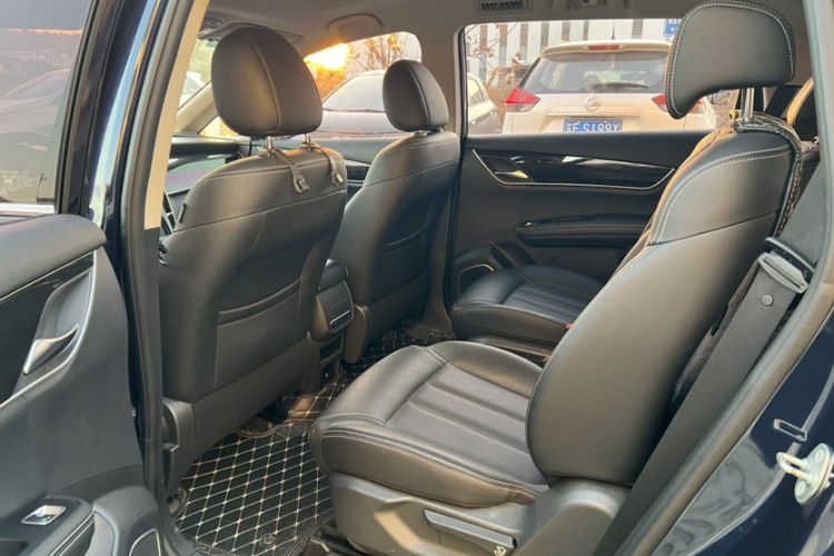 Used BYD Song MAX 2018 1.5T Automatic Smart Connect Elite Model with 6 Seats
