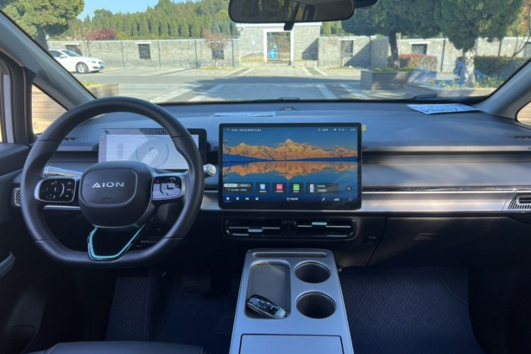 Used AION Y 2023 Younger Star Edition