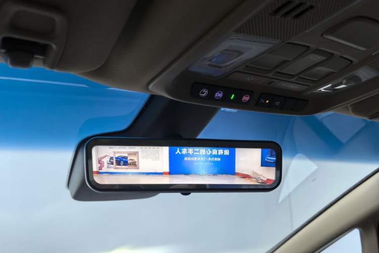 Used Buick GL8 2020 ES Land Cruiser 653T Luxury Edition