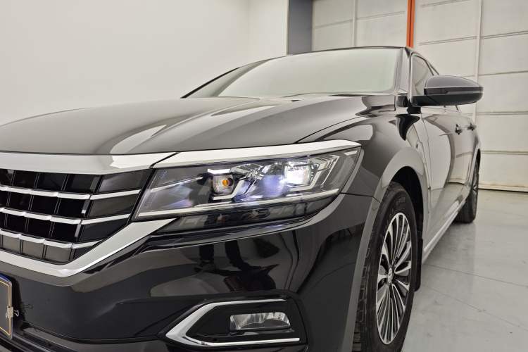 Used Volkswagen Passat 2019 280TSI Business Edition China VI