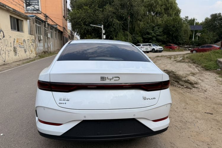 Used BYD Qin PLUS 2025 DM-i Smart Drive 55KM Leading Model
