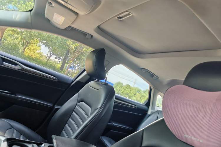 Used Ford Mondeo 2013 2.0L GTDi 200 Fashion Edition
