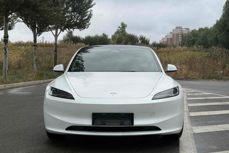 Used Tesla Model 3 2023 Rear-Wheel-Drive Version
