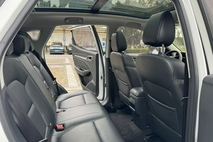 Used MG ZS 2018 1.5L Automatic Luxury Edition China V Standard
