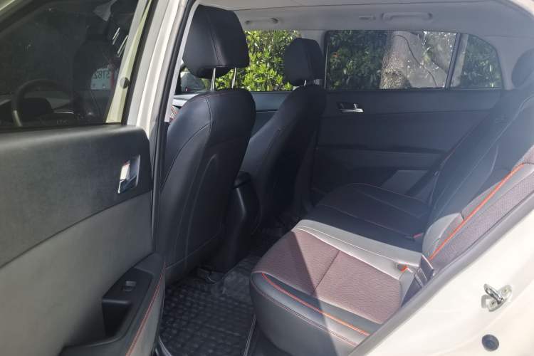 Used Hyundai ix25 2017 1.4T Automatic Smart Version
