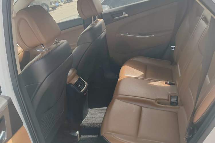 Used Hyundai Tucson 2015 1.6T Dual-Clutch Two-Wheel-Drive Smart Model
