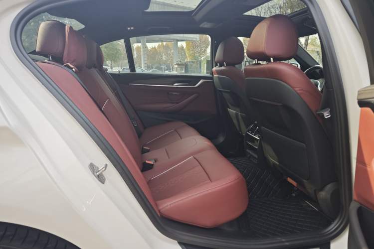 Used BMW 5 Series 2022 530Li Leading Model M Sport Package
