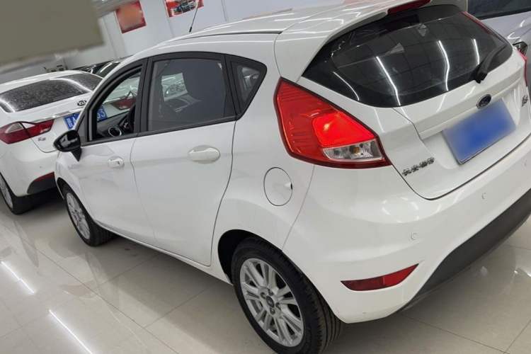 Used Ford Fiesta 2013 Hatchback 1.5L Automatic Fashion Edition