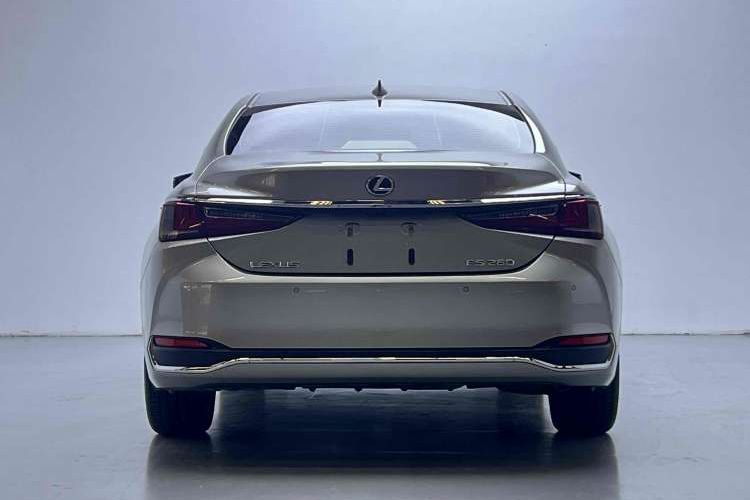 Used Lexus ES 2021 260 Excellence Edition
