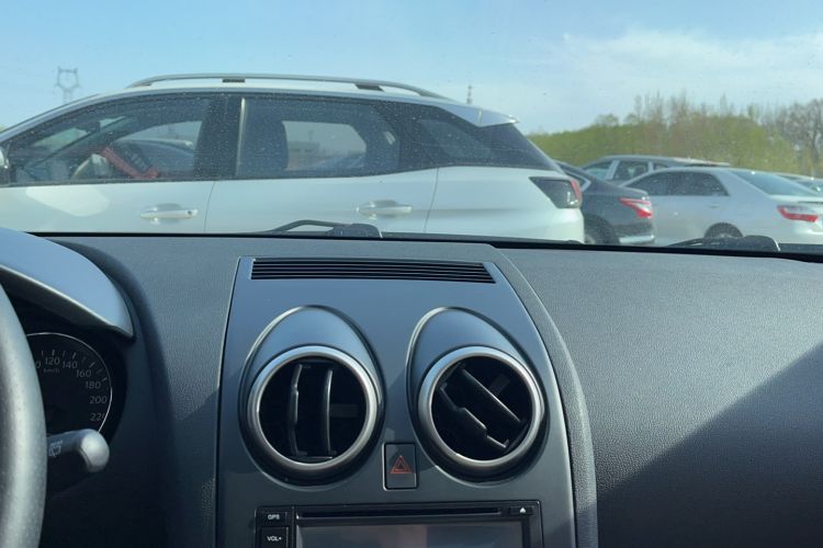 Used Nissan Qashqai 2012 2.0 XL Fire CVT 2WD
