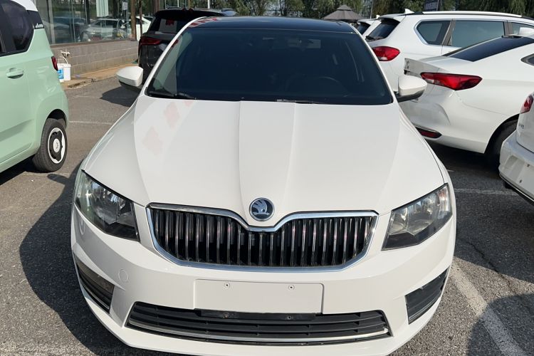 Used Skoda Octavia 2017 1.6L Automatic Smart Drive Edition
