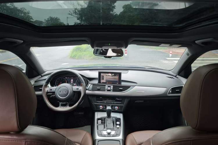 Used Audi A6L 2018 30th Anniversary Edition 45 TFSI quattro Sport model
