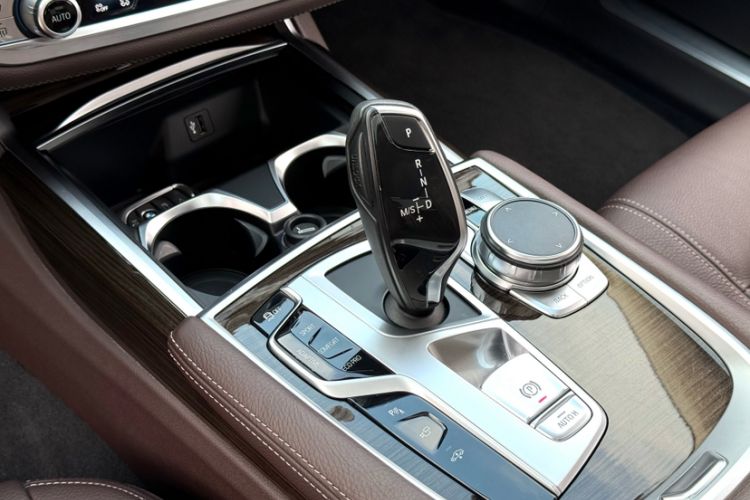 Used BMW 7 Series 2017 730Li Luxury Model
