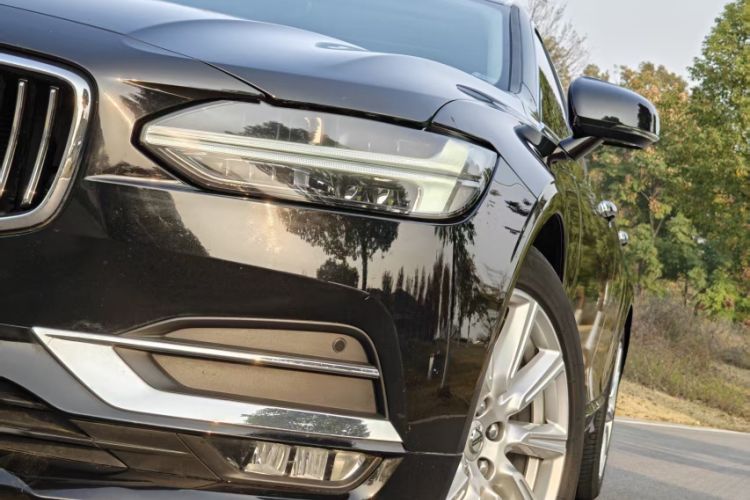 Used Volvo S90 2020 Facelifted T5 Zhiyi Luxury Edition