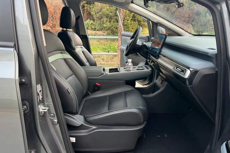 Used AION Y 2023 Plus 510 Enjoy Edition
