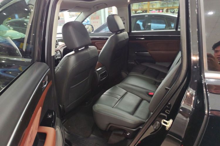 Used GAC Trumpchi GS8 2017 320T Two-Wheel Drive Luxury Smart Connectivity Version (7 Seats)