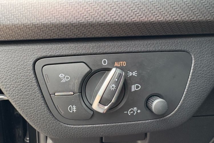 Used Audi Q5L 2022 40T Luxury Dynamic Model
