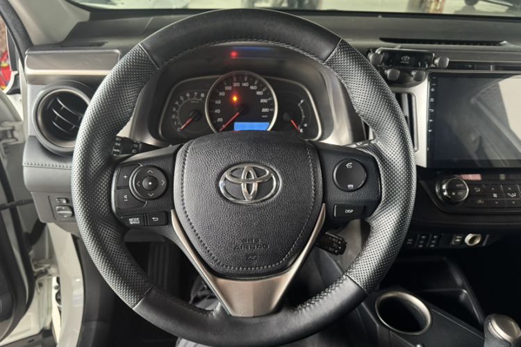 Used Toyota RAV4 2015 2.5L Automatic 4x4 Elite Edition
