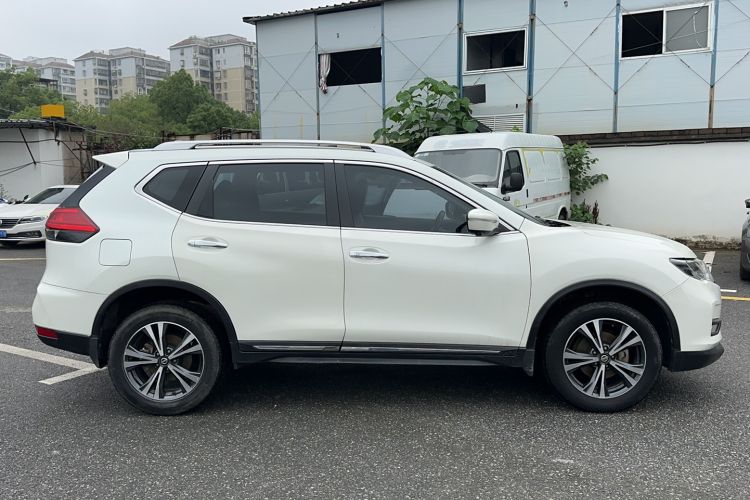 Used Nissan X-Trail 2017 2.5L CVT Luxury Edition 4WD
